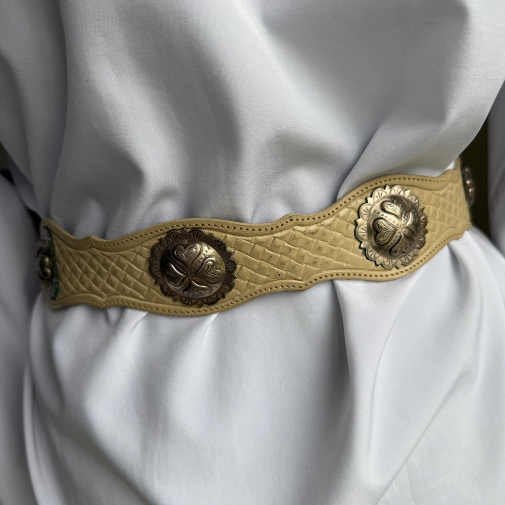 Vtg Silver Creek Western Concho Belt Cream Genuine Leather Boho Cowgirl USA - Picture 11 of 11